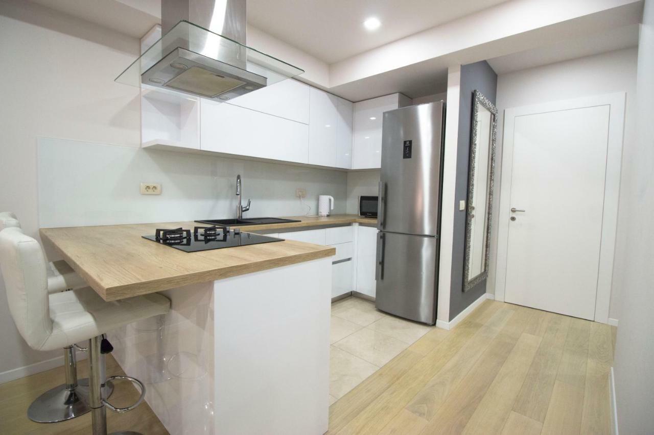Apartment Deluxe Nana Макарска Экстерьер фото