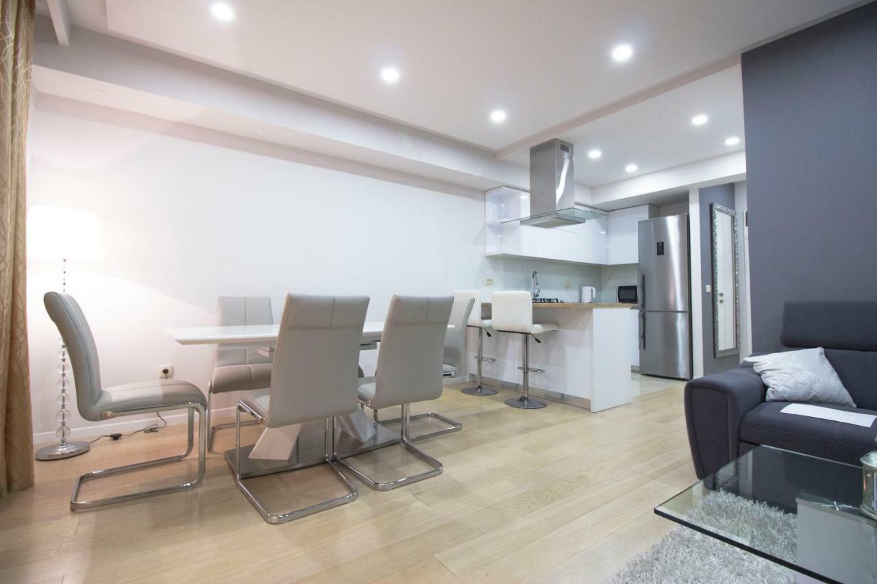 Apartment Deluxe Nana Макарска Экстерьер фото