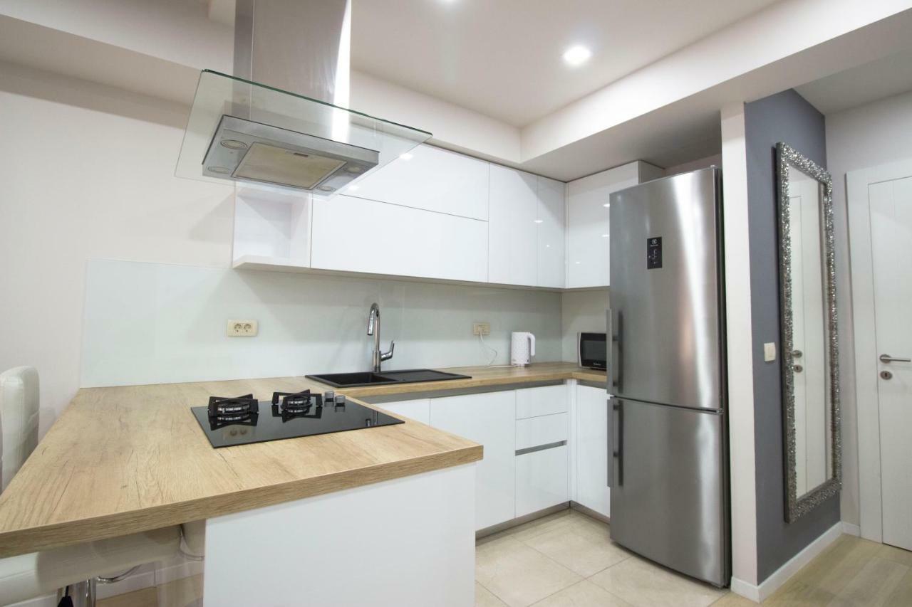 Apartment Deluxe Nana Макарска Экстерьер фото